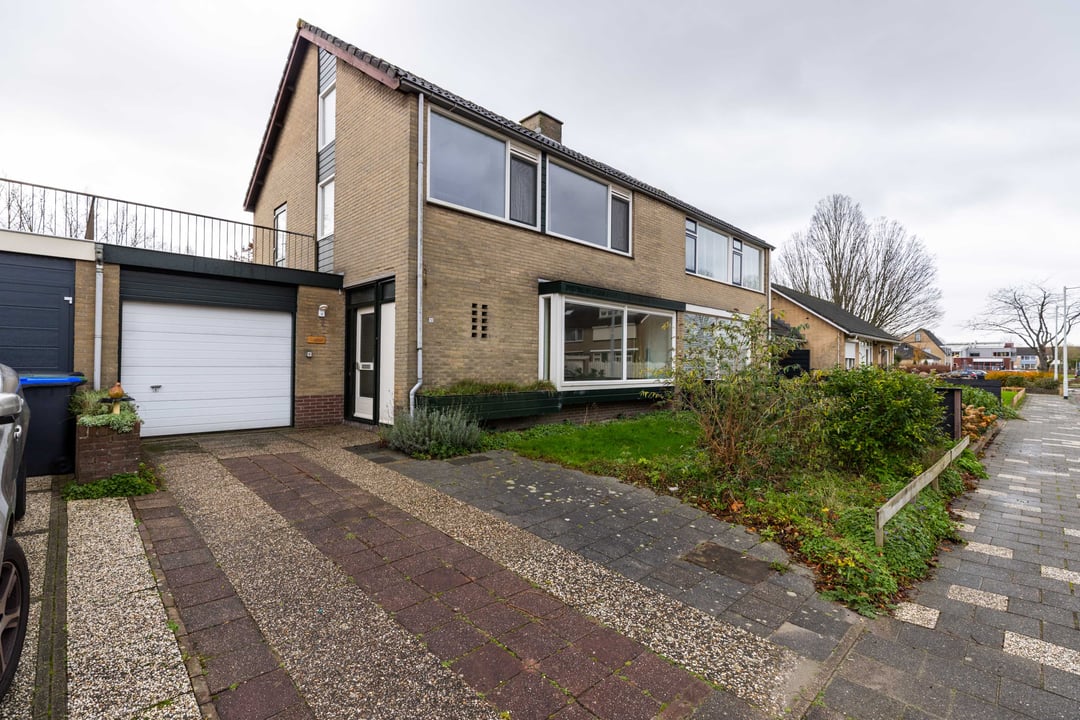 Huis Verkocht P A De Genestetlaan 12 3221 VP Hellevoetsluis Funda