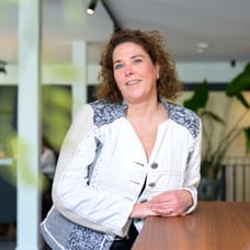 Jacqueline van Zon - Secretaresse