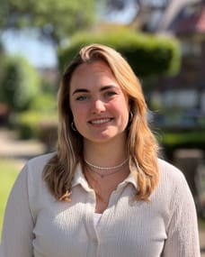 Laura van den Berg - Commercial Employee