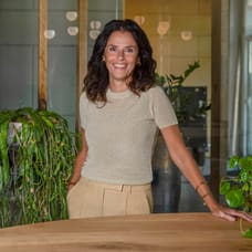 Yvonne van der Kevie - Commercieel Medewerker