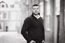 Bart Stoianov - Makelaar