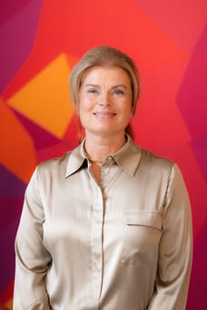Manon Westera - Commercial Employee