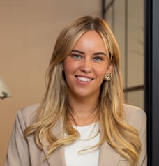 Esmee Kastrop - Administratief Medewerker