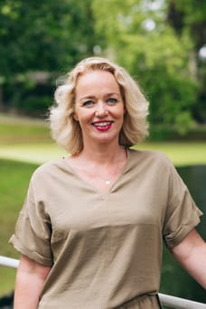 Elisabeth Sikma - Commercial Employee