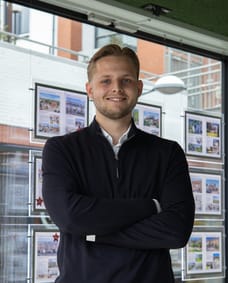 Stef van den Berg - NVM Real Estate Agent