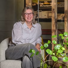 Mirjam Dogterom - Receptionist