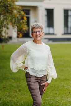 Mennie Koelewijn - Commercial Employee