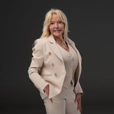 Diana van der Werf - Real Estate Agent