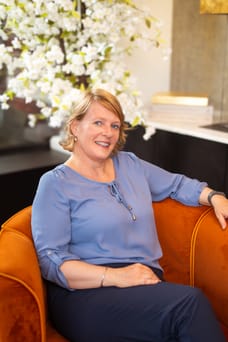 Natascha Westebring-Borstlap - Secretaresse