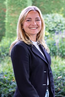 Yvonne van Oosterhout - Commercieel Medewerker