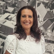 Emerence van der Poel - Commercieel Medewerker