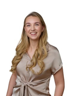 Senna Sonneveld - Administratief Medewerker