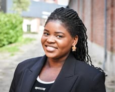 Isabelle van der Does - Commercieel Medewerker