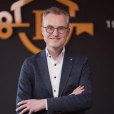 Adjan Sterkenburg - Makelaar