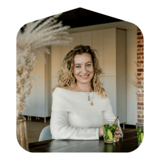 Laura Herlé-Ruys - Real Estate Agent