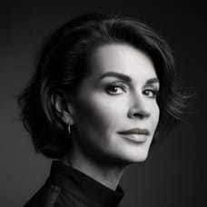 Esther Verhoeven - Makelaar (Directeur)