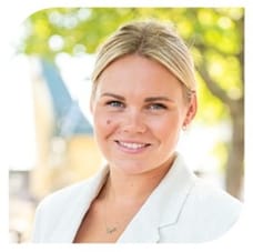 Leslie van den Brink - Commercieel Medewerker