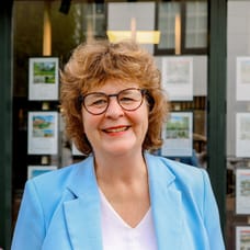 Liesbeth van Hardeveld - van Steenis - NVM Register Makelaar