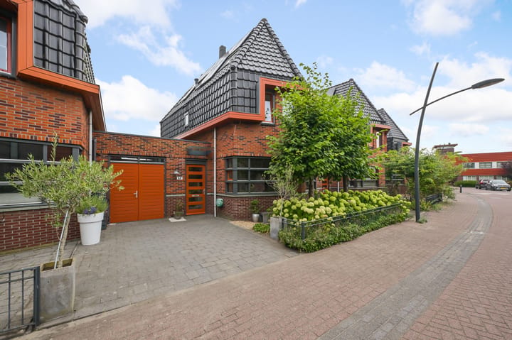 J M van der Meystraat 57 main image