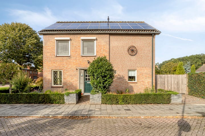 Prins Bernhardstraat 1 main image