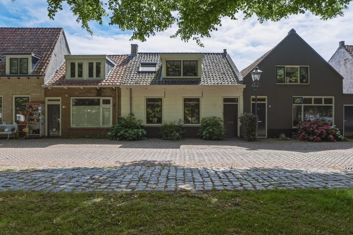 Dorpsplein 15 main image