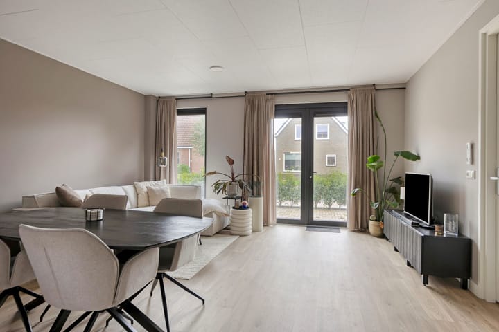 Van Akenweg 67-A1 main image