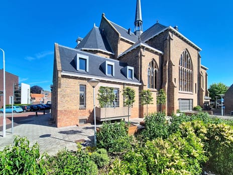 undefined main image
