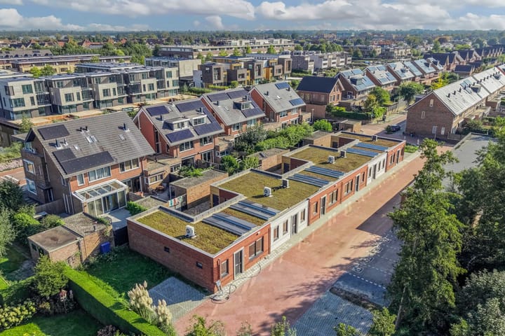 Halfweg 5 main image