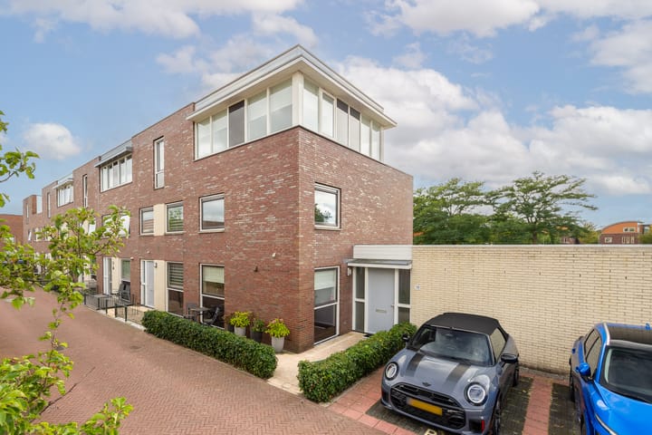 Warmoezerij 18 main image