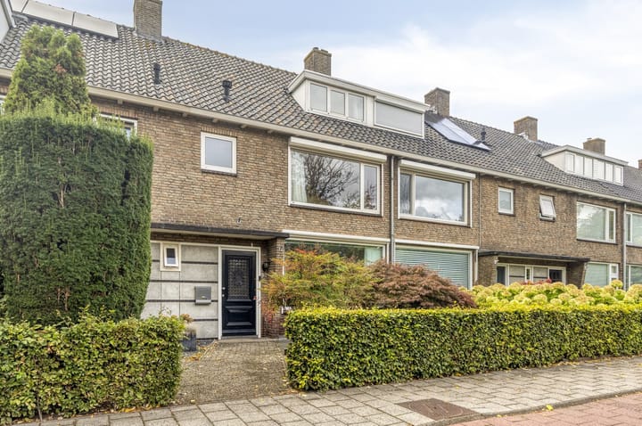 Burgemeester Smeelelaan 94 main image