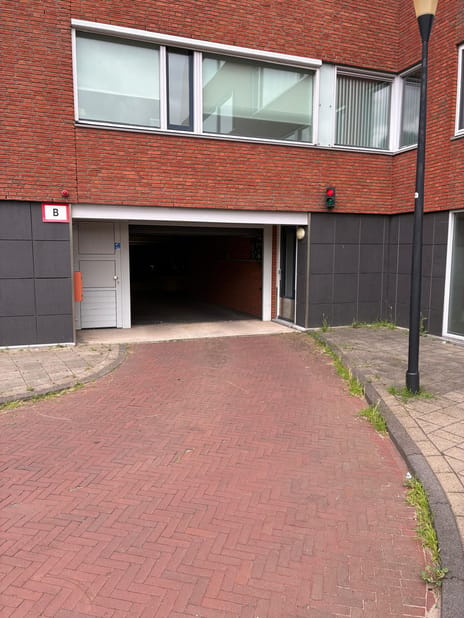 Middeldijkerplein main image