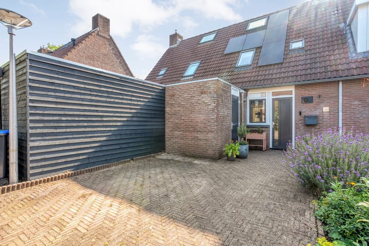 Veentien 28 main image