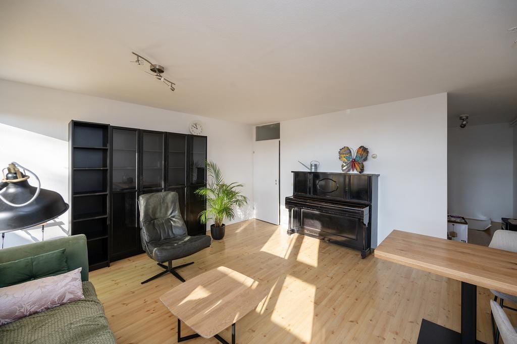 House Image 4