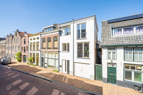 Ambtmanstraat 2 main image