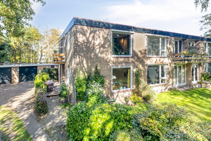 Luiveland 1-A main image