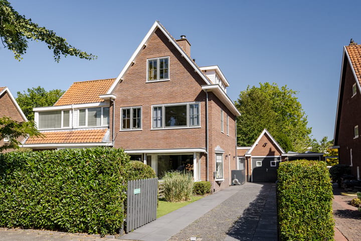 Burgemeester van Lennepweg 40 main image