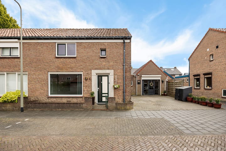 Van Nesstraat 5 main image
