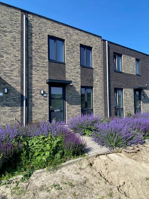 recent house