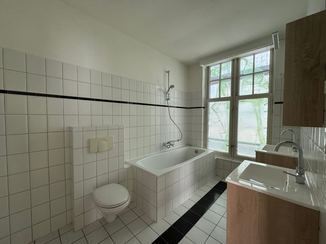House Image 4