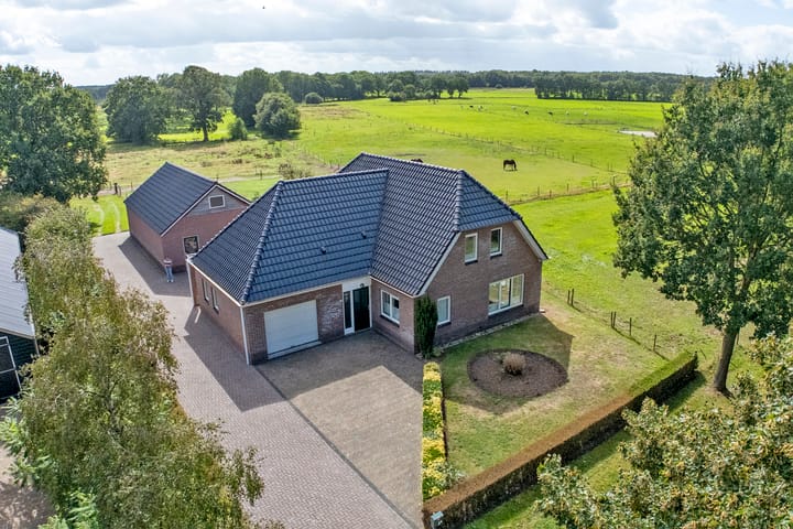 Lonerbroekweg 1-A main image
