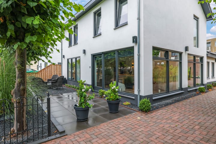 van Ambestraat 4-a main image