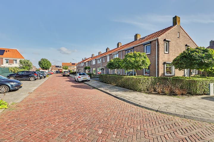Molenlaan 11 main image