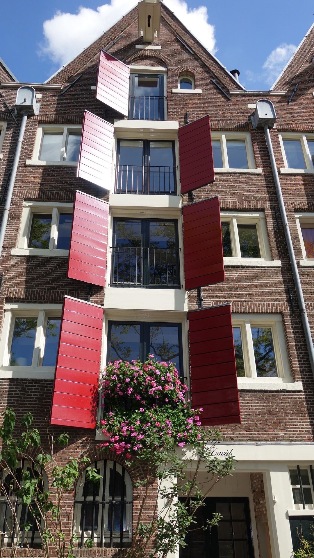 House Image 2