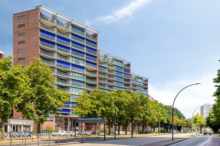 Boulevard 1945 375-111 main image