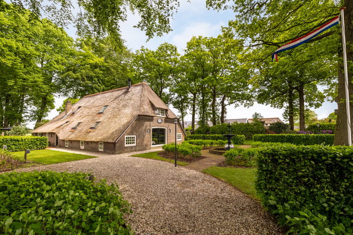 Veelhorsterweg 25 main image