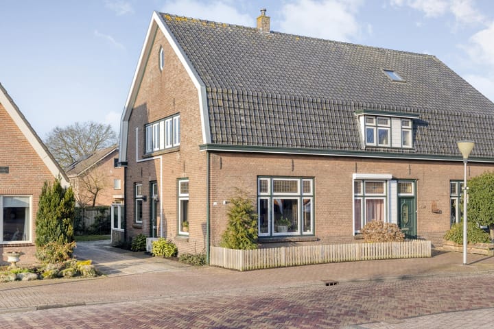 Lage weide 4 main image
