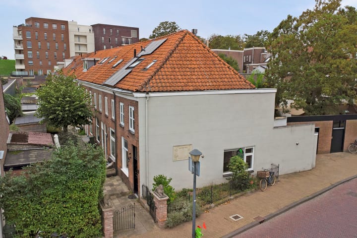Leeuwenhofje 2 main image