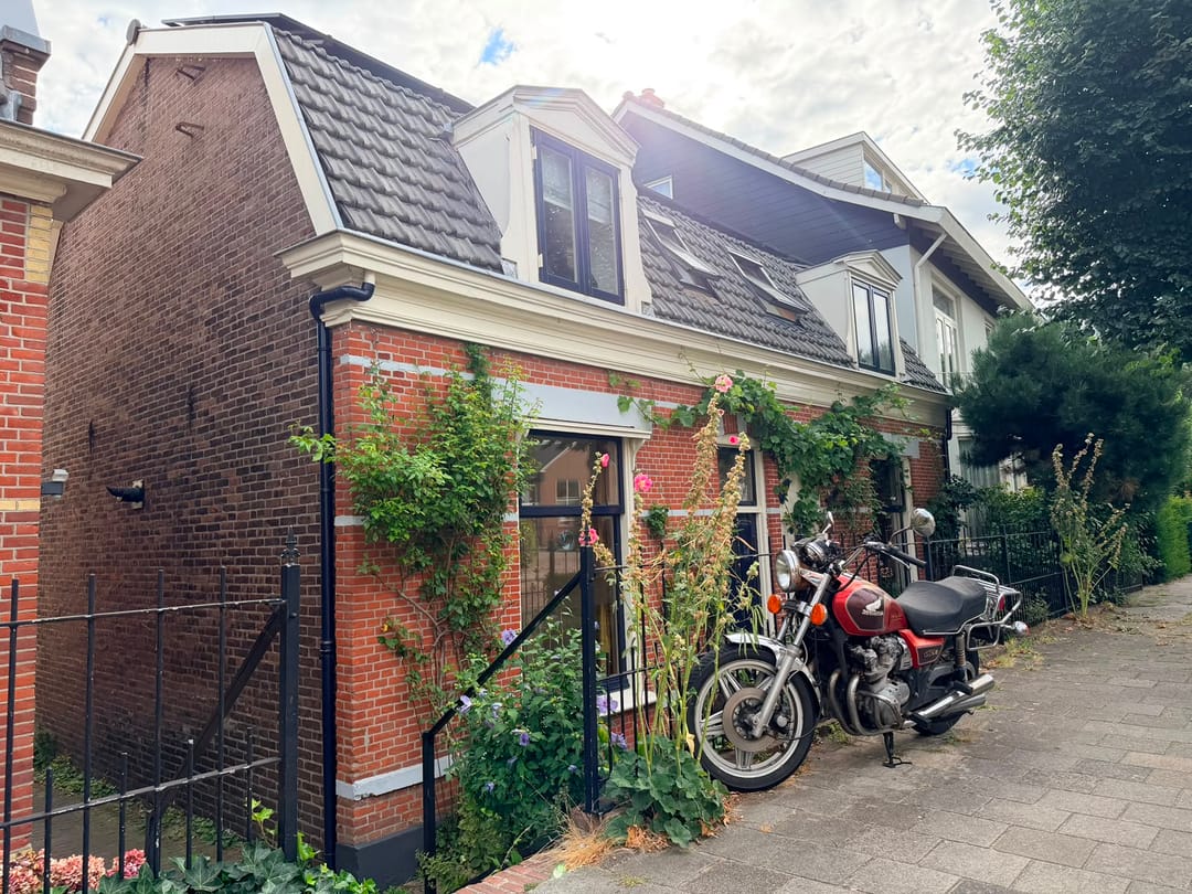 House Image 2