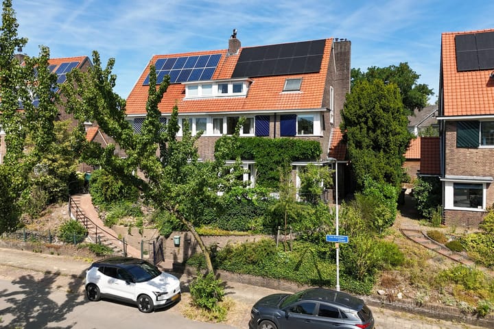 Van Ruisdaelstraat 60 main image