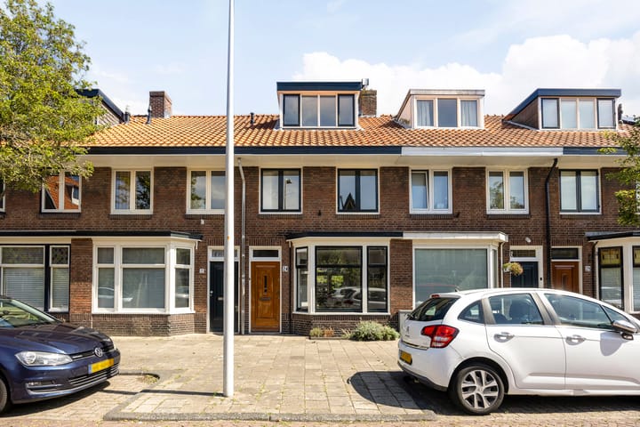 Van der Waalsstraat 24 main image
